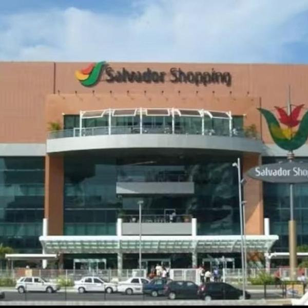 3 - Flat completo próx. ao Salvador Shopping - Foto 2