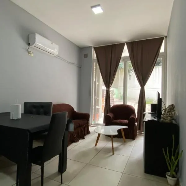 PB-Súper dpto Morón centro, hotel di Moron