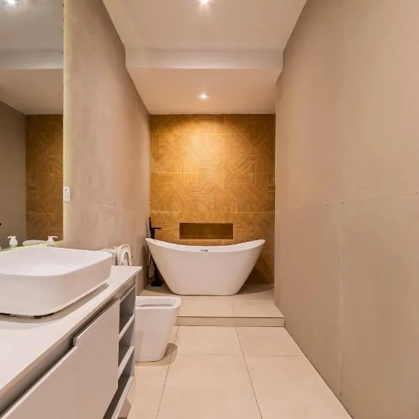 JIGI HOMES - Lekki Phase 1 Luxury Apartments, hótel í Lekki