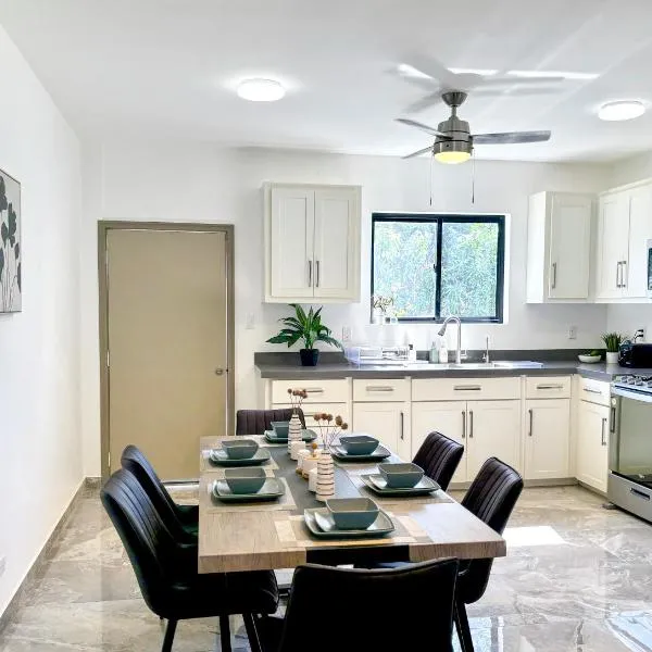 DOWNTOWN PRIME STAY Only 3-Min Walk to Ferry, Attractions & Restaurants, Hotel in Belize City