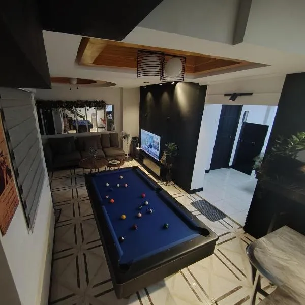 Maison Dos 3 bedroom, with 200mbps internet speed, netflix and aircon, hotel em Antipolo