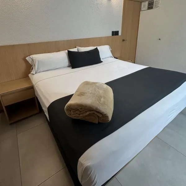 Hotel Emperador centro Guadalajara y Remodelado, hotel em Guadalajara