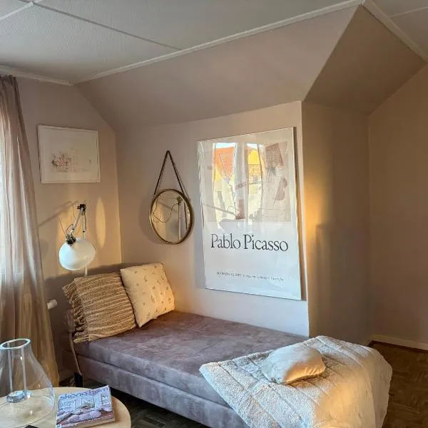 Glemminge Bed & Bastu، فندق في Glemminge