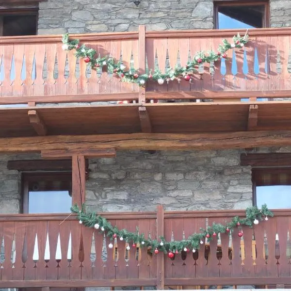 Maison de la Place、Douesのホテル