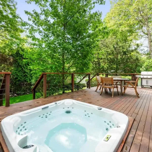 Year round Jacuzzi - Blackberry Home, hotel v destinácii East Hampton