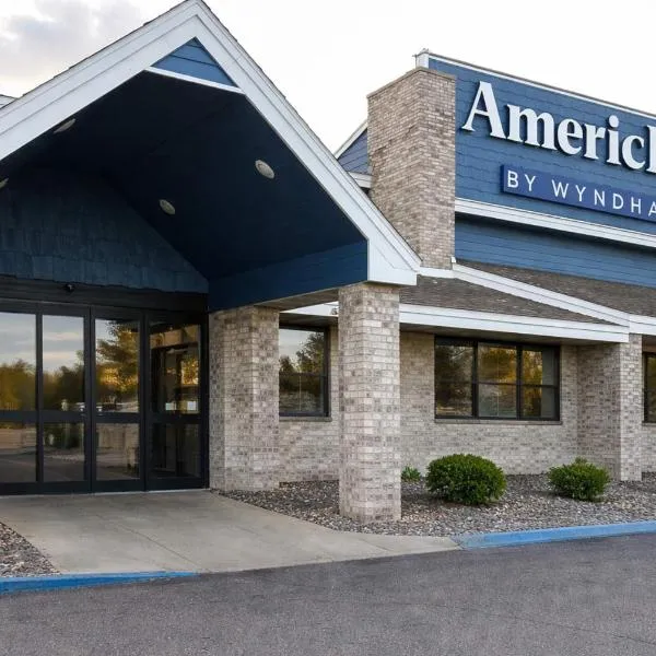 AmericInn by Wyndham Fergus Falls Conference Center, מלון בFergus Falls