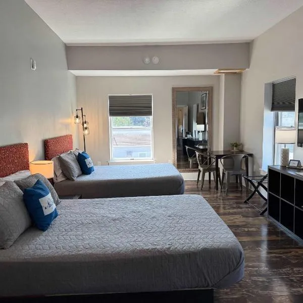 Boutique Hotel Room 9, hótel í Northport