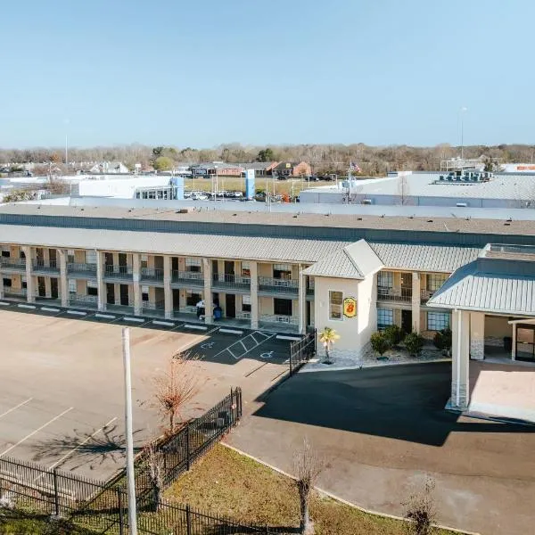 Super 8 by Wyndham Jackson MS Near the Fairgrounds, hotel en Jackson