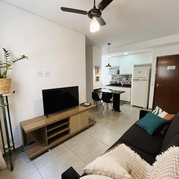 Apt 24 Em frente ao Sesc - Wi-Fi - Ar - Garagem