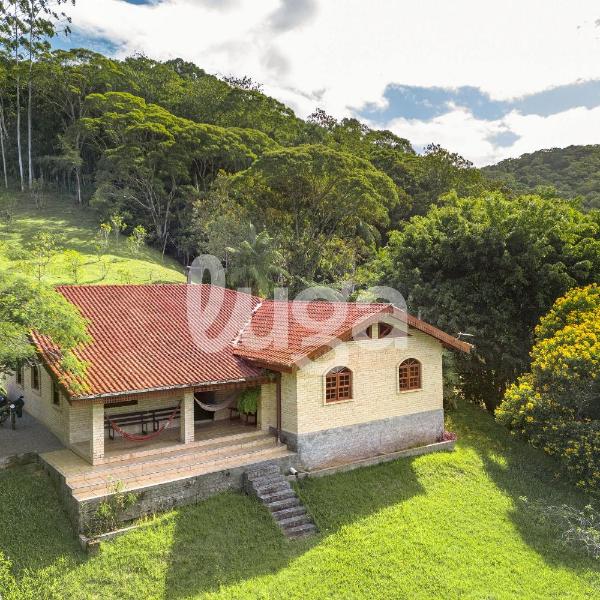 LUGA Refúgio em Águas Mornas