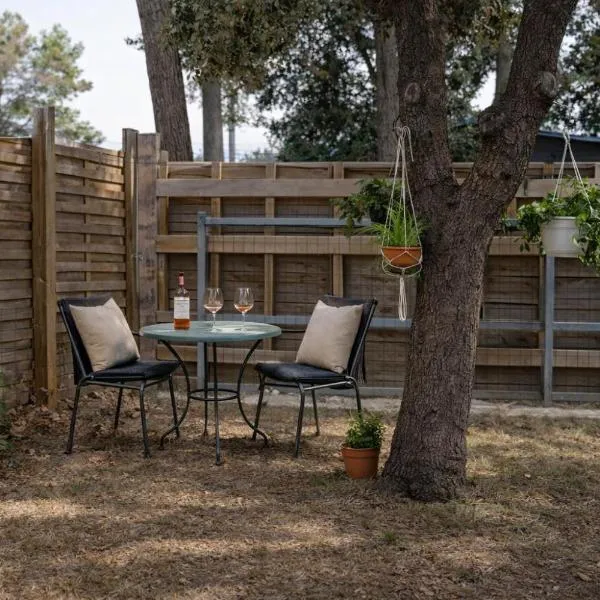 Mobil-home tout équipé Le Castellet les pins doux, hotel v destinaci Le Castellet