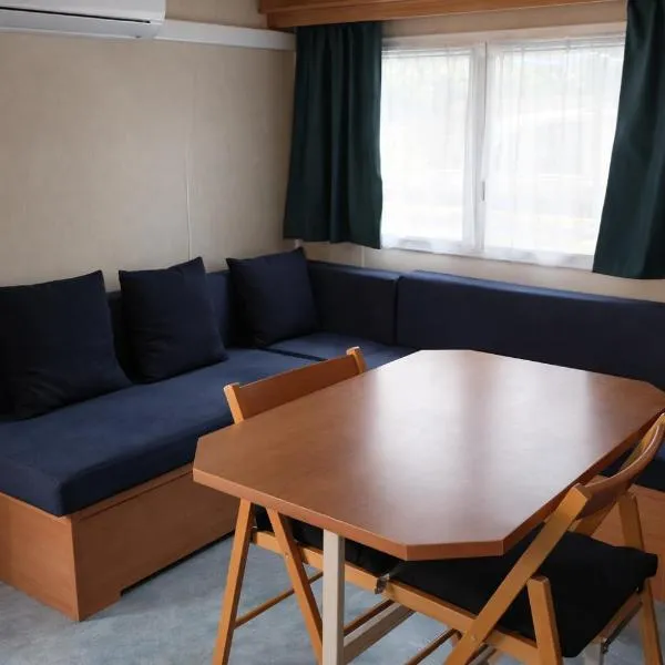 Mobil-home tout équipé Le Castellet les pins doux 2, hotel a Le Castellet