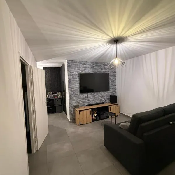 Grand Studio Neuf, hotel in Ajaccio