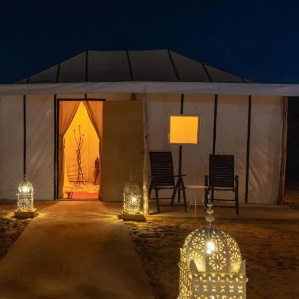 Gilded Horizon Camp: Merzouga şehrinde bir otel