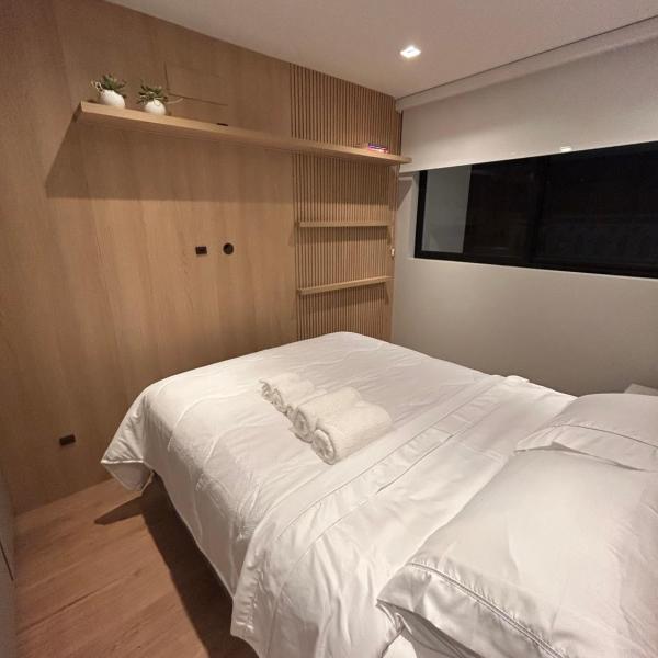 Plus Portão com Garagem - Luxo e Conforto - Excelente Localização - Foto 2