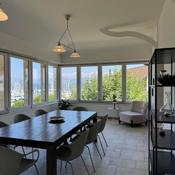 Exceptional house by Lake Geneva, hotel en Versoix