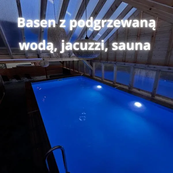 Domki Złote Piaski Kryty Basen Sauna Jacuzzi, hotel u gradu Jastžembia Gora