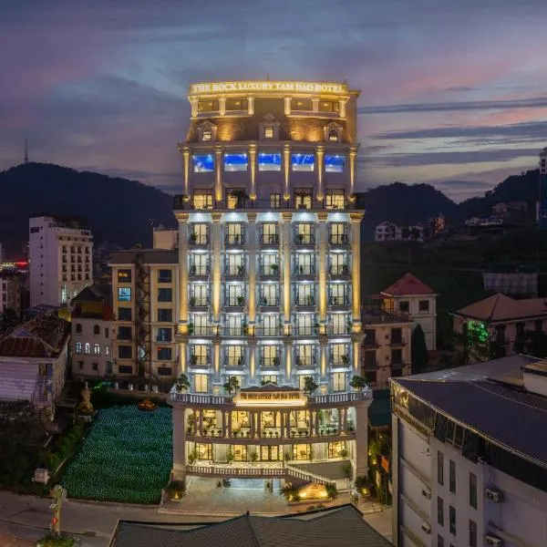 The Rock Luxury Tam Dao Hotel、タムダオのホテル