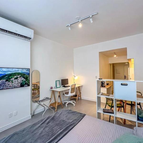 Studio moderno no Centro, em frente Metrô e VLT
