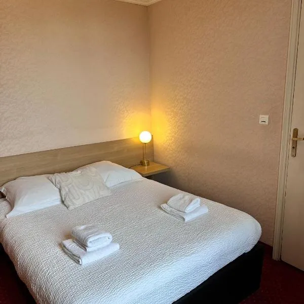 Logis Le Relais Imperial, hotel a Saint-Vallier-de-Thiey