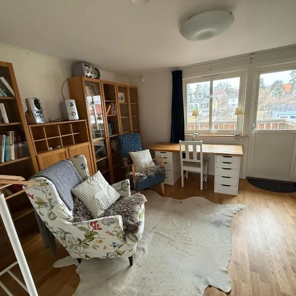 Lägenhet 2 sovrum med vardagsrum och kök i villa med gemensam ingång, hotell Stockholmis