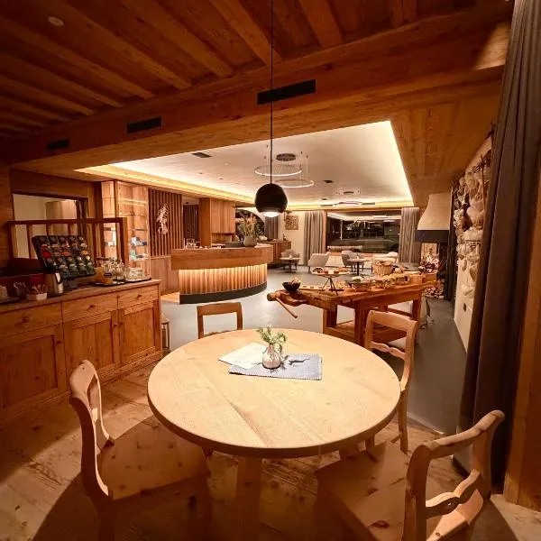 Camino Rustic Chic Hotel, hotel i Livigno