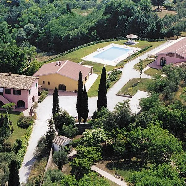 Agriturismo Marrucola, хотел в Bucciano