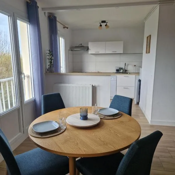 Appartement face gare, neuf, calme, parking,, hotel u gradu Lamballe Armor