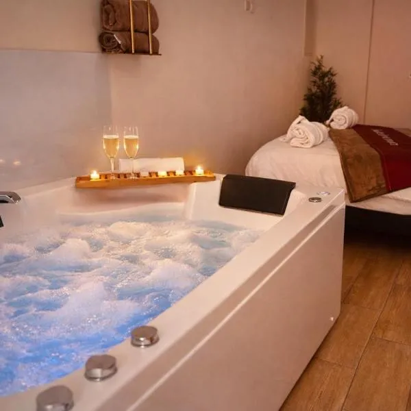 Perle Dazur Jacuzzi Suite Parking Prive 5min Mer: Menton şehrinde bir otel