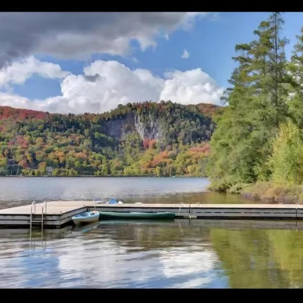 3306 Studio, Condo sur le Lac, готель у місті Лак-Супер'є