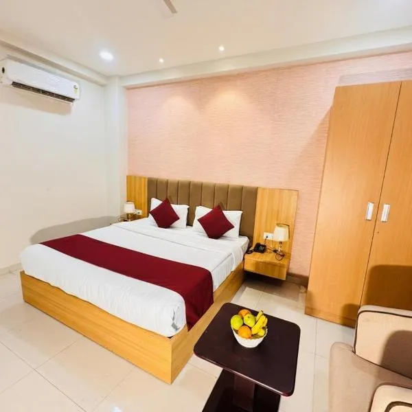 Aanandam Haveli Har Ki Podi Road, hotel i Haridwār