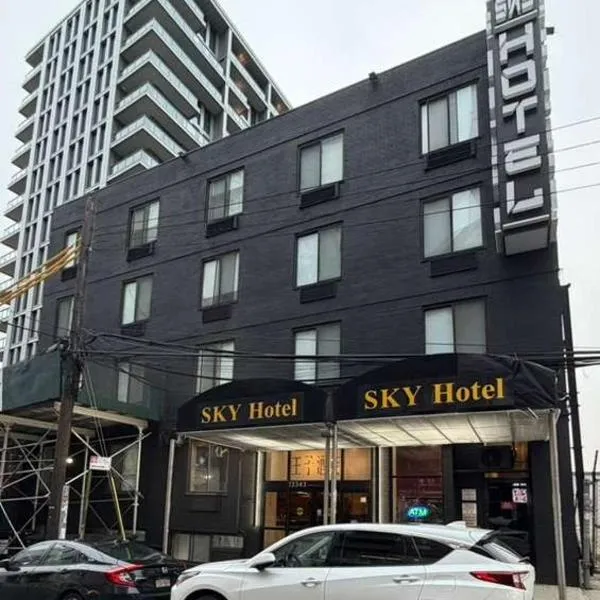 Sky Hotel Flushing/Laguardia Airport، فندق في كوينز