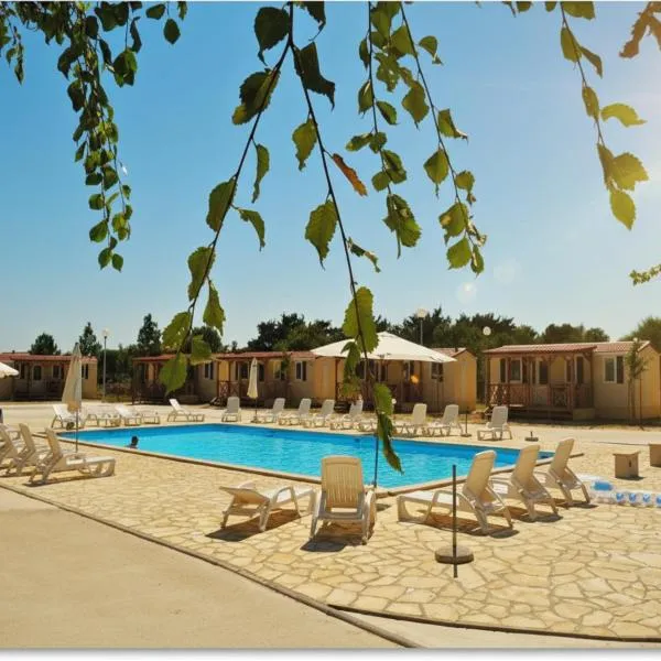 Mobile Homes Peroš, Hotel in Zaton