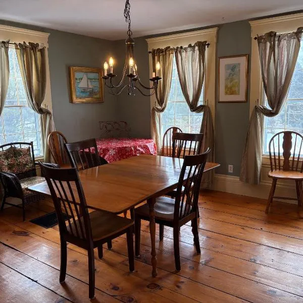 My Valhalla Farm-Room Rentals, hotell i Oakland