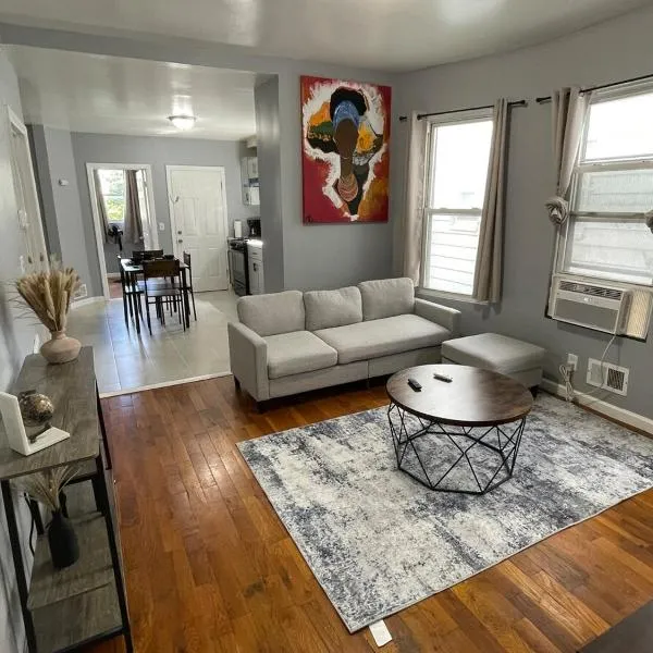 Cozy Getaway stay in Newark, New Jersey, hotell i Newark