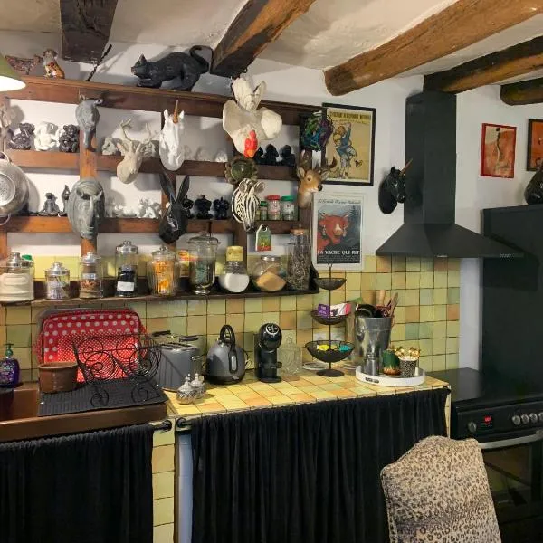 Maison de charme du 18 e s de centre ville, hotel a Sablé-sur-Sarthe