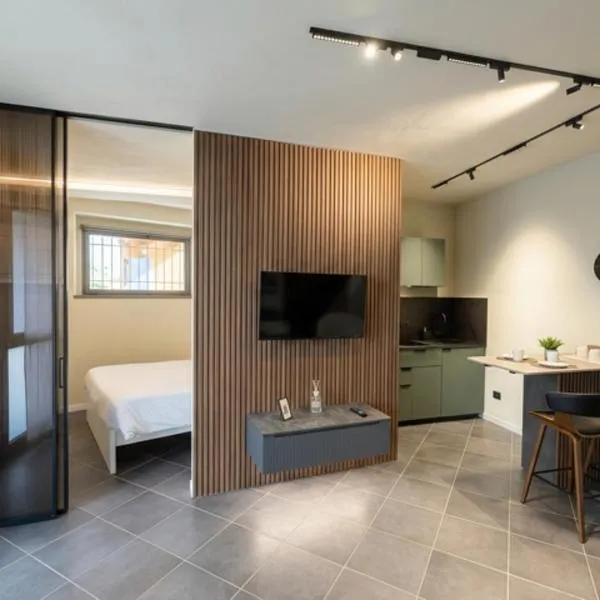 GB home, hotel in Azzano San Paolo