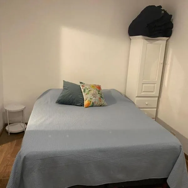 Monoamabiente en el corazón de Boulevard Galvez: Santa Fe'de bir otel