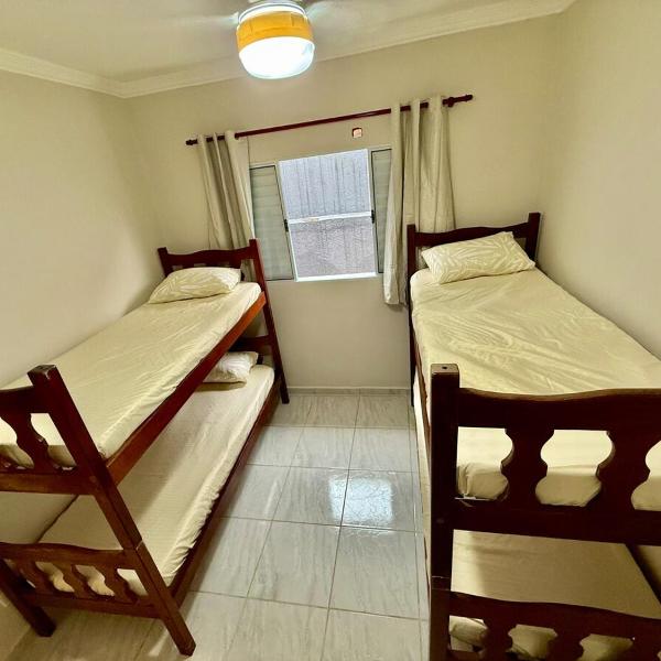 Casa Linda e Confortável com Suíte - Foto 4