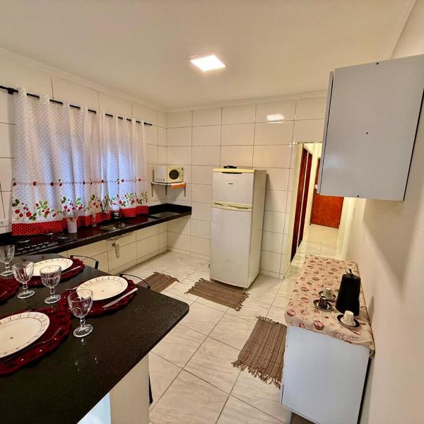 Casa Linda e Confortável com Suíte - Foto 2