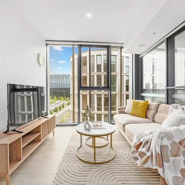 Chic 1BR in Canberra CBD w Pool, Gym n Parking, hotel i Canberra