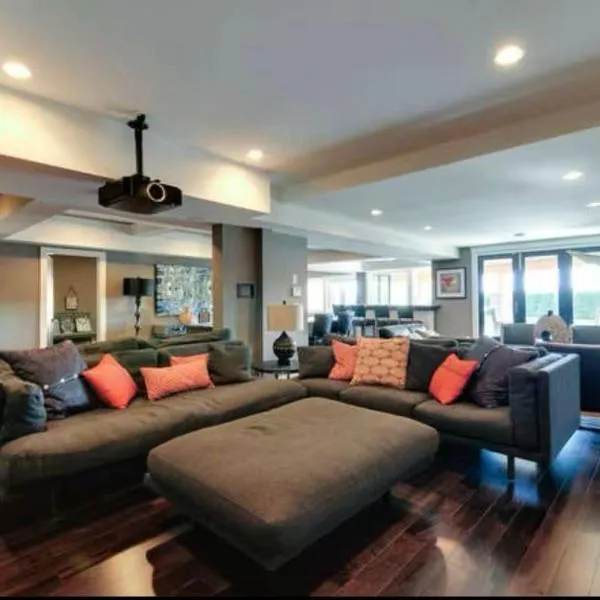 White Rock Joy Inn, готель у місті Вайт-Рок