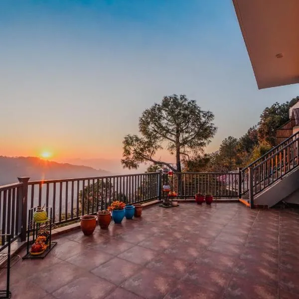 Kb's, Luxury Mountain Villa, Sunset View, Near Kasauli
