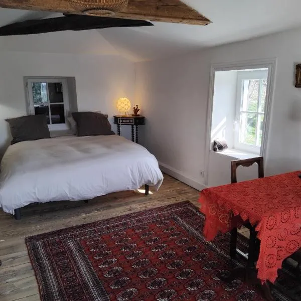 La chambre du lac, hotel in Meaux-la-Montagne