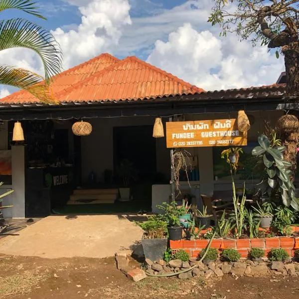 Fundee Guesthouse, hotel in Pakse