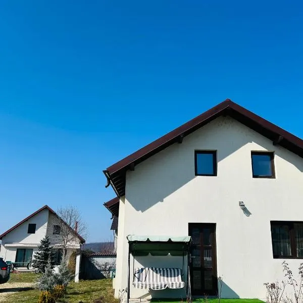 Virajlux Verde Retreat, hotel u gradu Mioveni