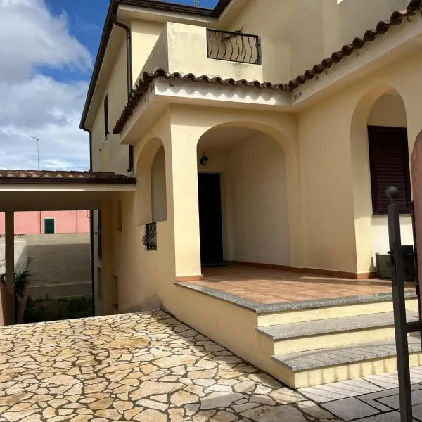 Casa FLORE, hotel Oroseiben