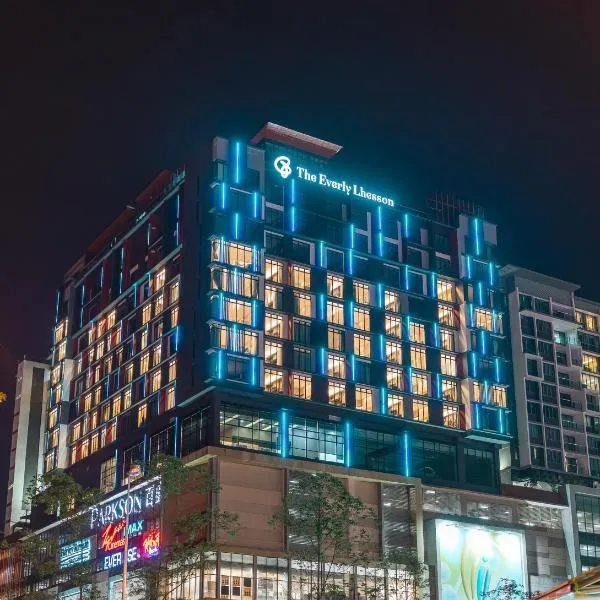 The Everly Lhesson Kuching, hotel i Kuching