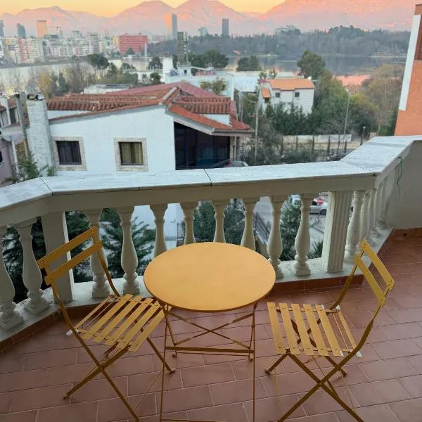 Balkan Hostel, khách sạn ở Tiranë