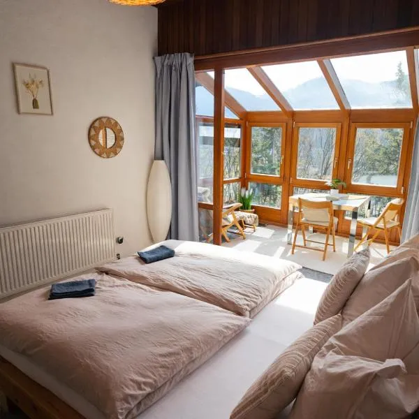 Mountain View Room mit sonnigem Wintergarten, hotel a Dietmannsdorf bei Trieben
